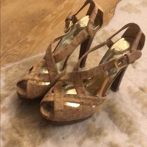 Stuart Weitzman cork nude heels sz 6.5
